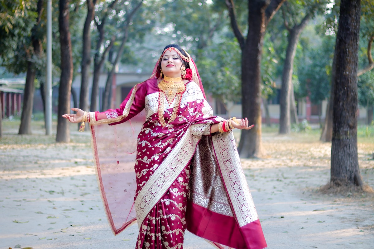 Woman wearing traditional Indian sari